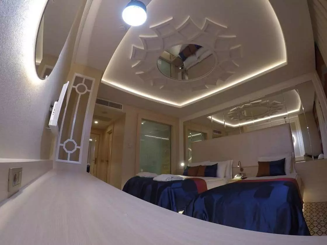 350999GRANADA_SHABAVIZ (14).jpg